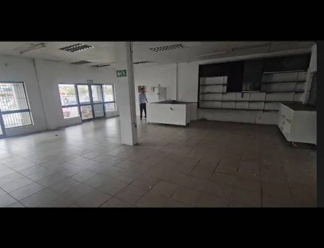 RETAIL PROPERTY TO RENT IN TABLE VIEW